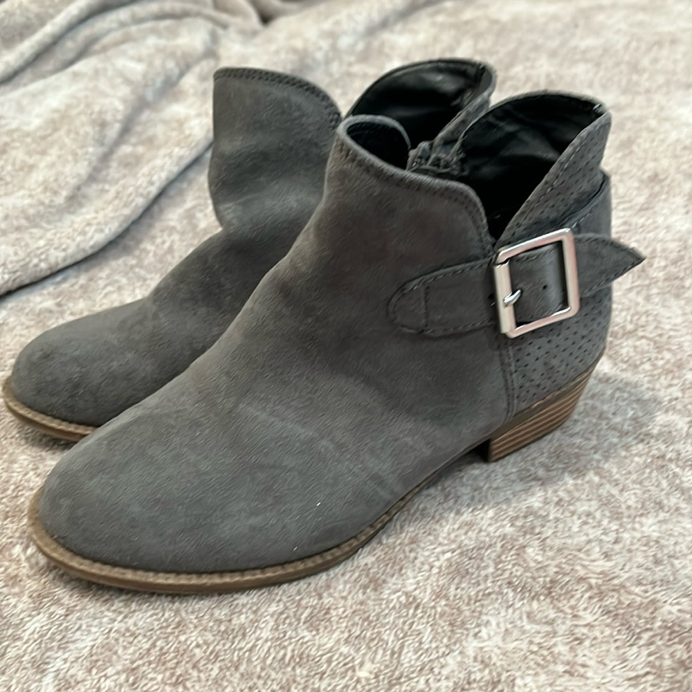 Kids boots